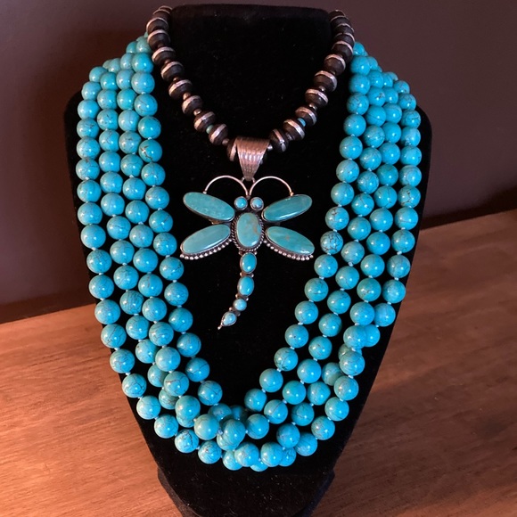 Turquoise bead knotted necklace. - Picture 5 of 16